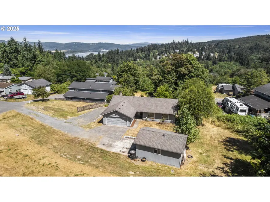 30186 Sandy Ln, Rainier, OR 97048 - Image #2