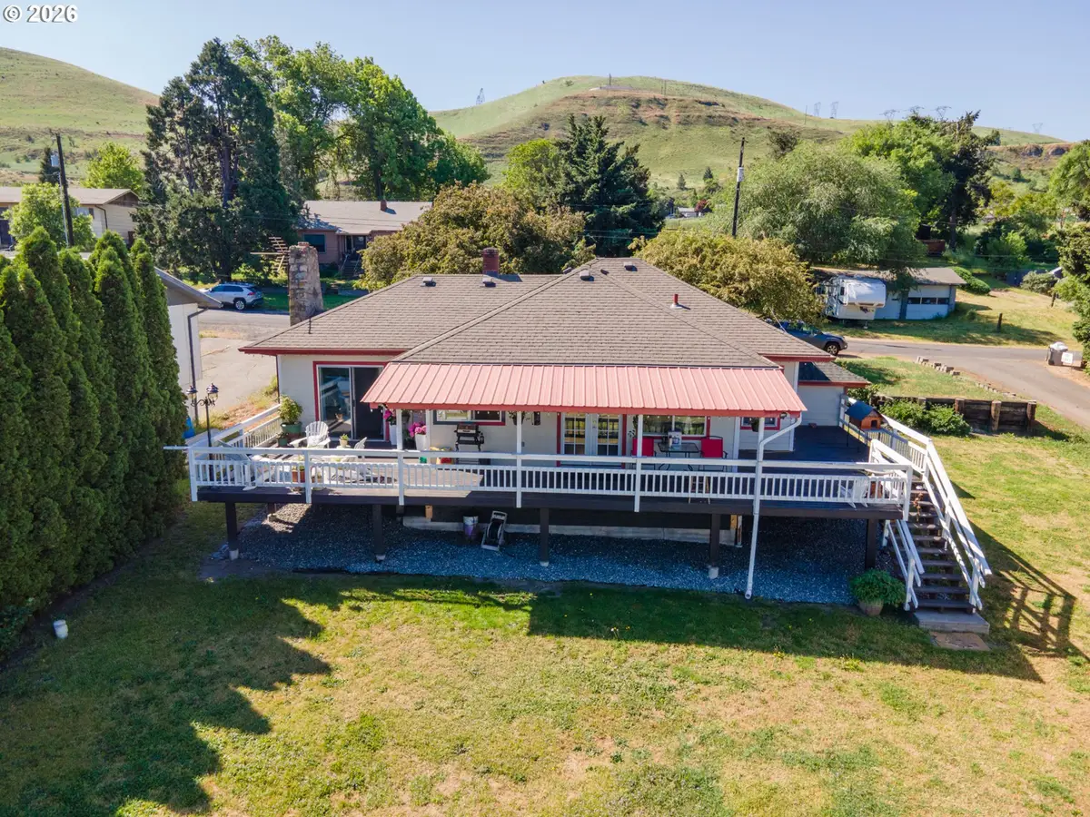 2215 E 16th St, The Dalles, OR 97058 - #1