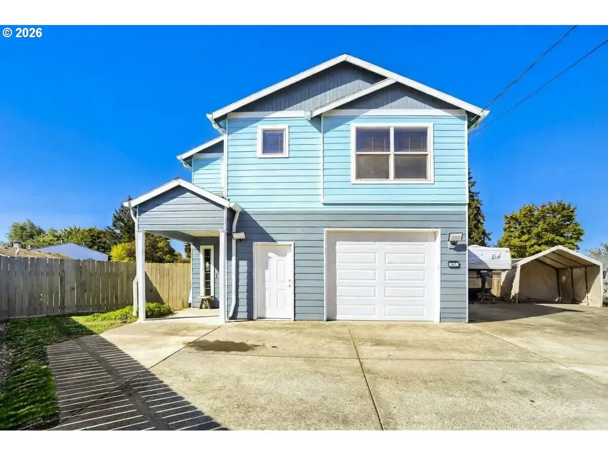 561 NE 28th Ave, Hillsboro, OR 97124 - #1