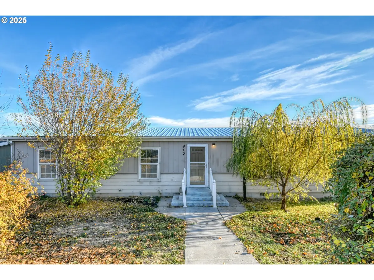 940 SE 9th St, Pendleton, OR 97801 - Image #1