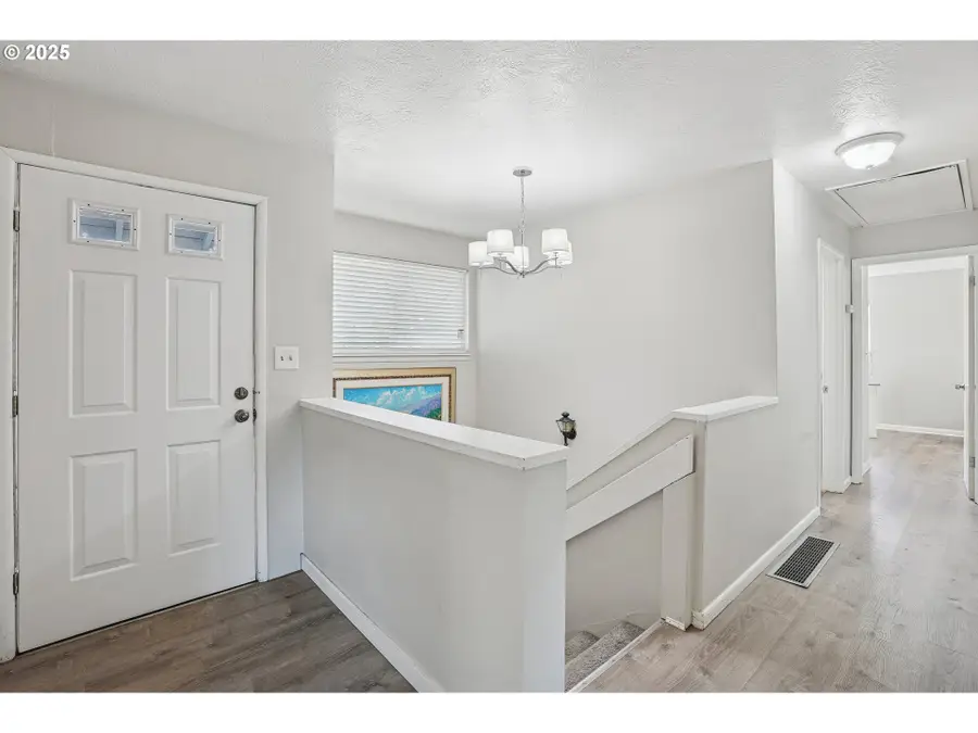 12720 SE Market St, Portland, OR 97233 - Image #2