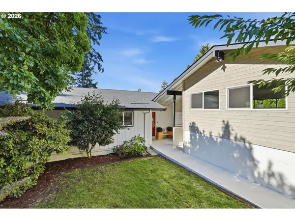 4935 SW 19th Dr, Portland, OR 97239