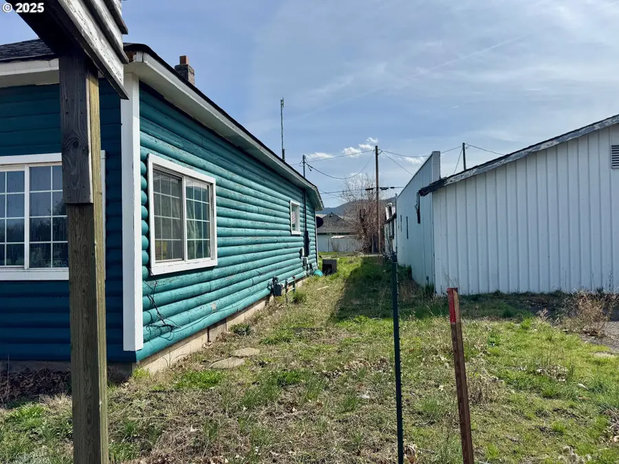 1906 Island Ave, La Grande, OR 97850 - Image #3