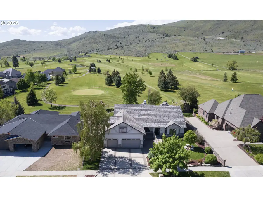 3465 Indiana Ave, Baker City, OR 97814 - #3
