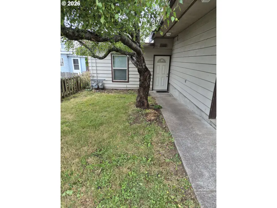 938 SW 11th St, Newport, OR 97365 - #2