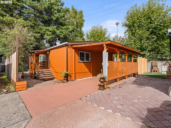 8300 NE Quatama St #77, Hillsboro, OR 97006