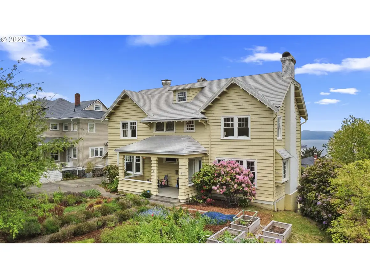 1684 Irving Ave, Astoria, OR 97103 - #1