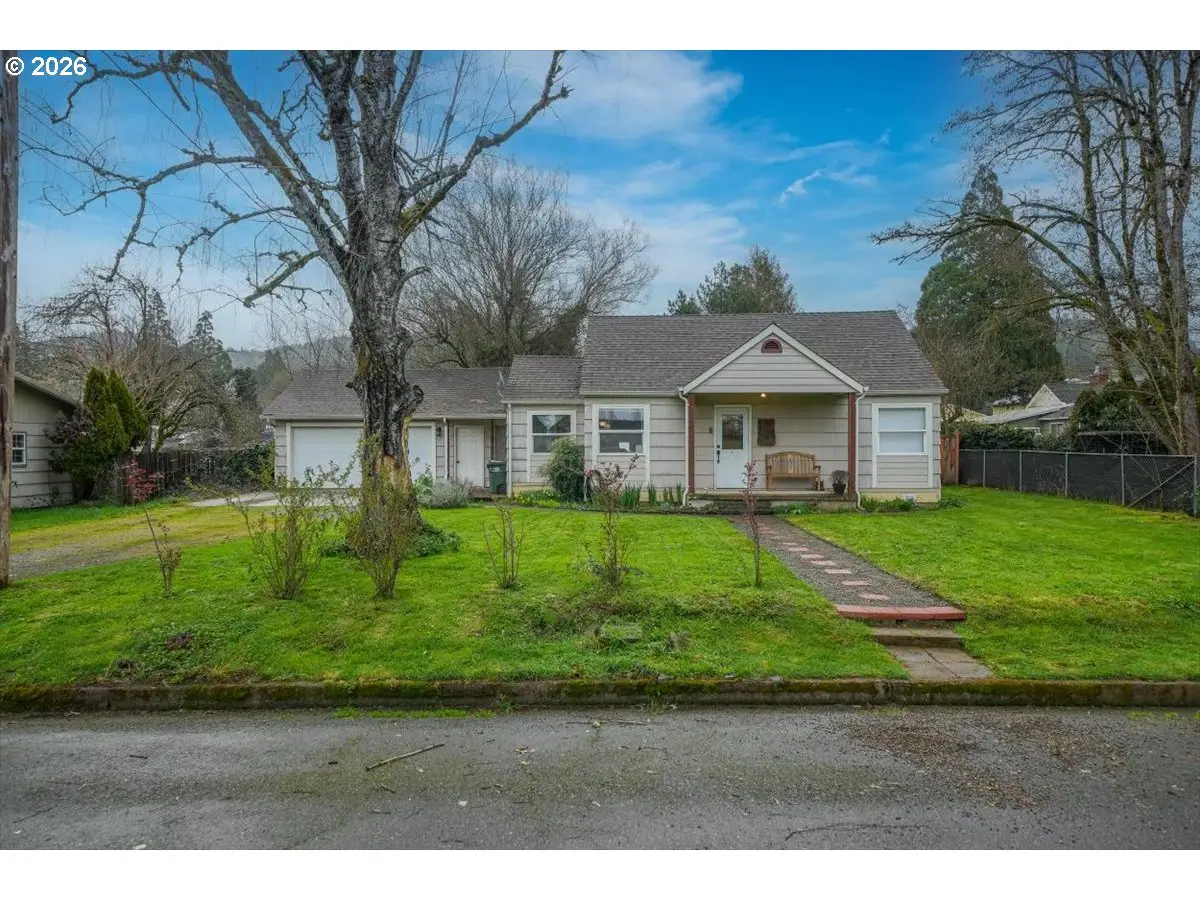 422 Elder St, Drain, OR 97435 - #1