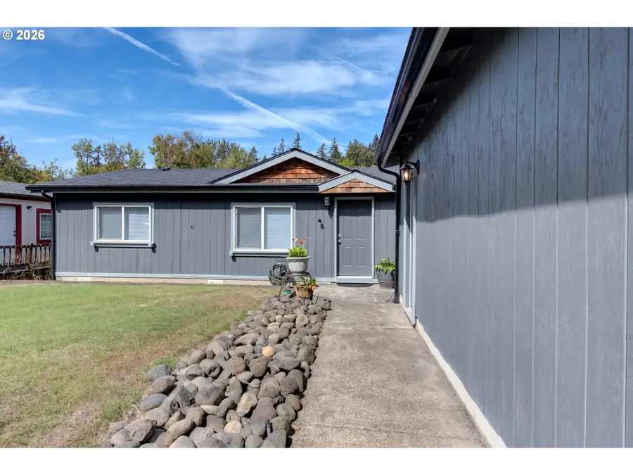 3225 Senecal Creek Dr, Woodburn, OR 97071 - #2
