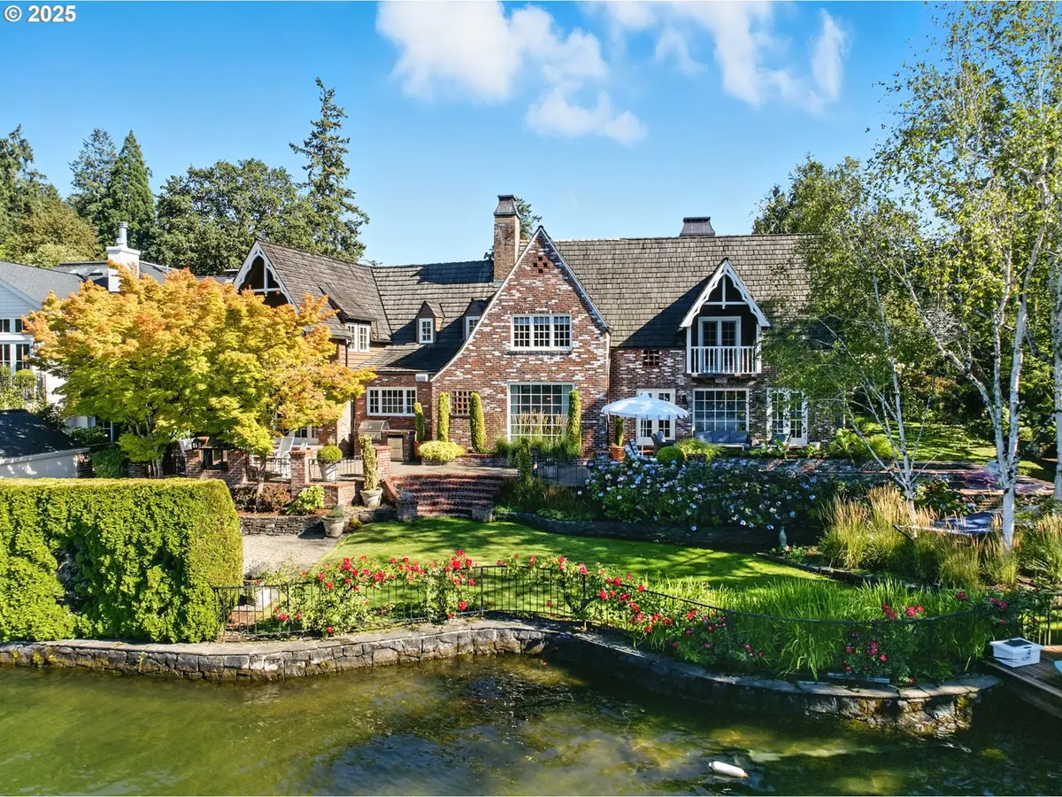 919 Westpoint Rd, Lake Oswego, OR 97034 - Image #1