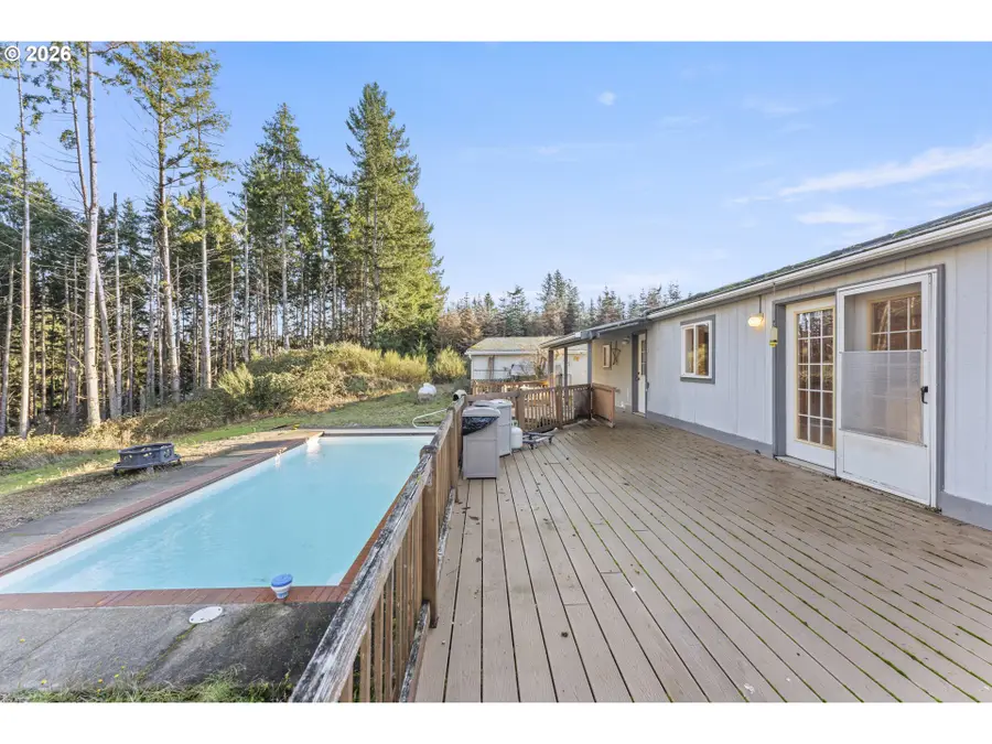 24130 S Hayden Rd, Estacada, OR 97023 - Image #2