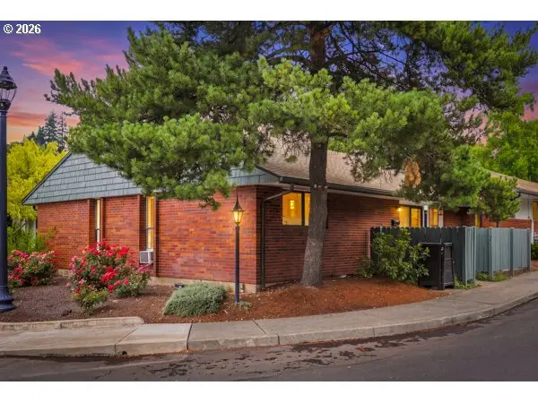 15100 SW Crown Dr #1, KingCity, OR 97224