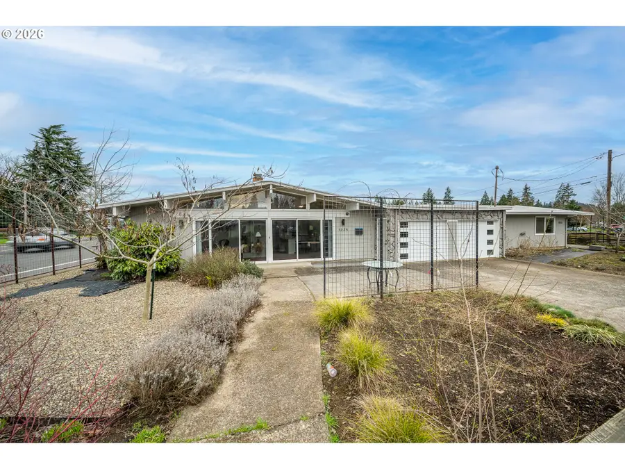 1233 1st St, Springfield, OR 97477 - #2