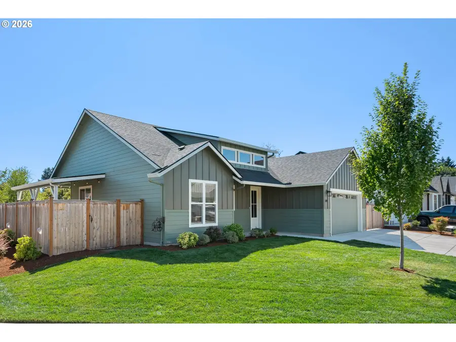 544 Buster Ln, Eugene, OR 97404 - #2