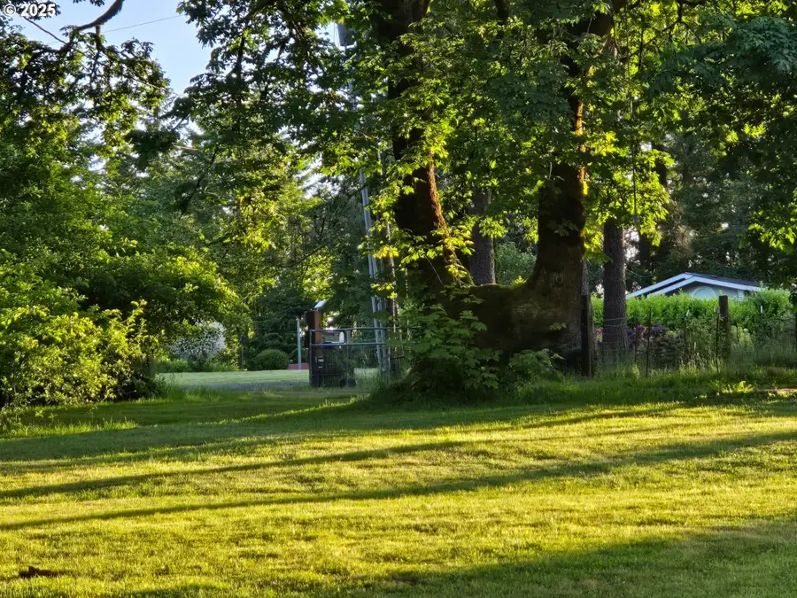 29201 SE Hillyard Dr, Boring, OR 97009 - Image #2