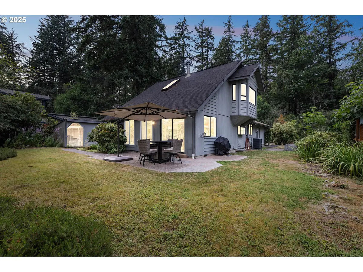 5730 Garden Ln, Olympia, WA 98502 - #1