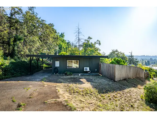 452 S 4th St, Springfield, OR 97477