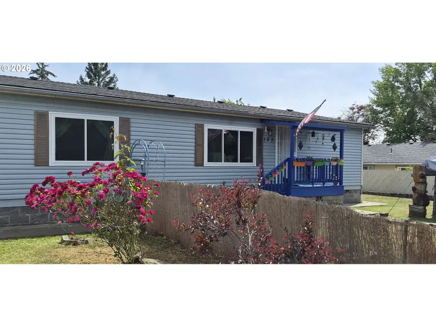 127 Clark St, Tri City, OR 97457 - #2