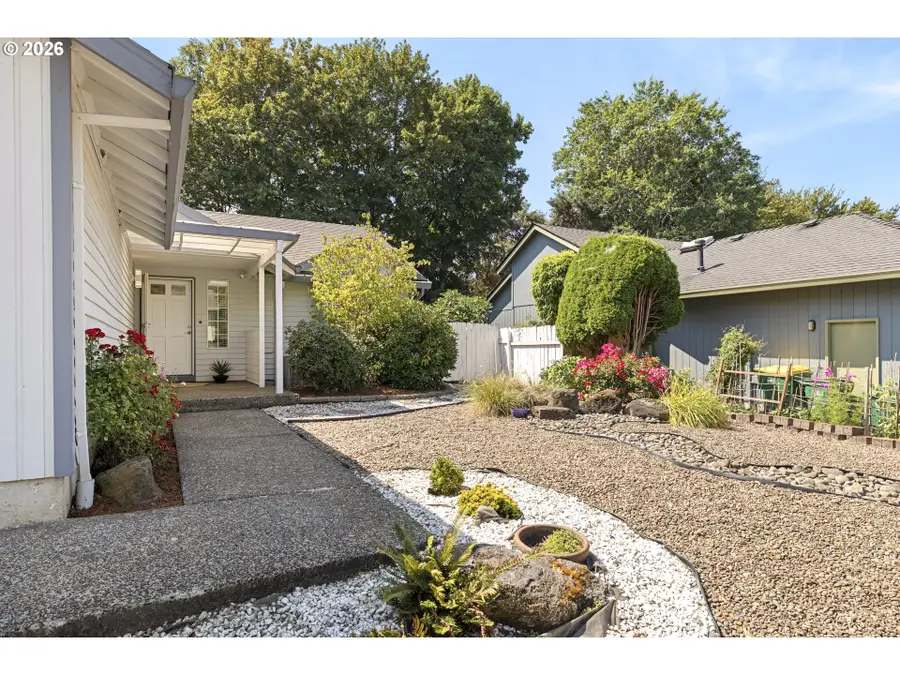 11853 SW Morning Hill Dr, Tigard, OR 97223 - #2
