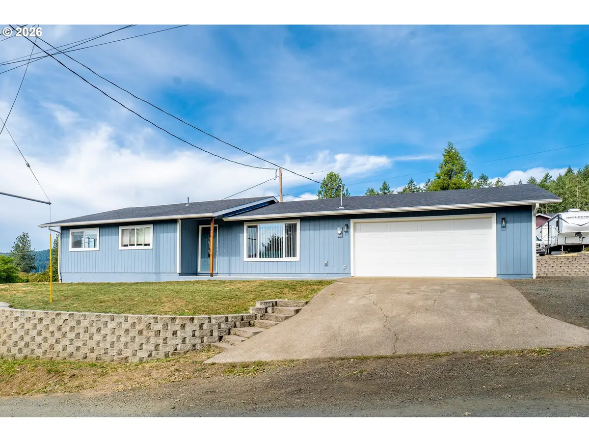 535 Oak Ter, Sutherlin, OR 97479 - #1