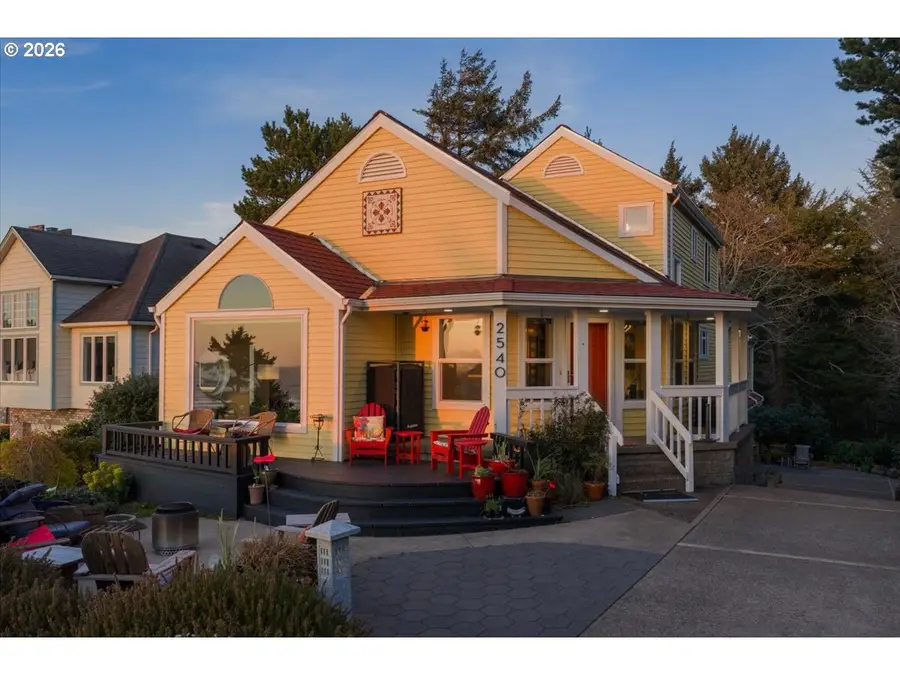 2540 NW Pacific St, Newport, OR 97365 - #3