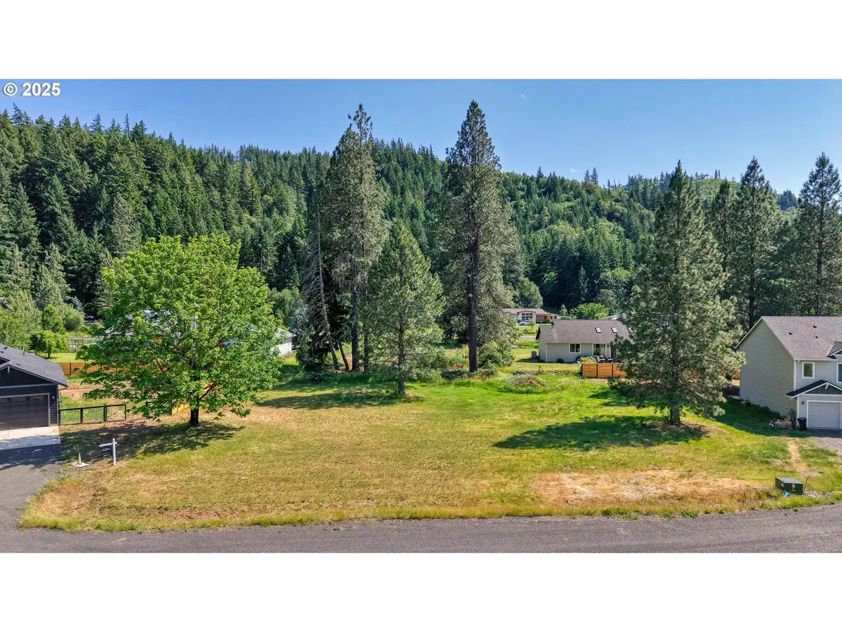 16 Taryn Ct, White Salmon, WA 98672 - Image #1