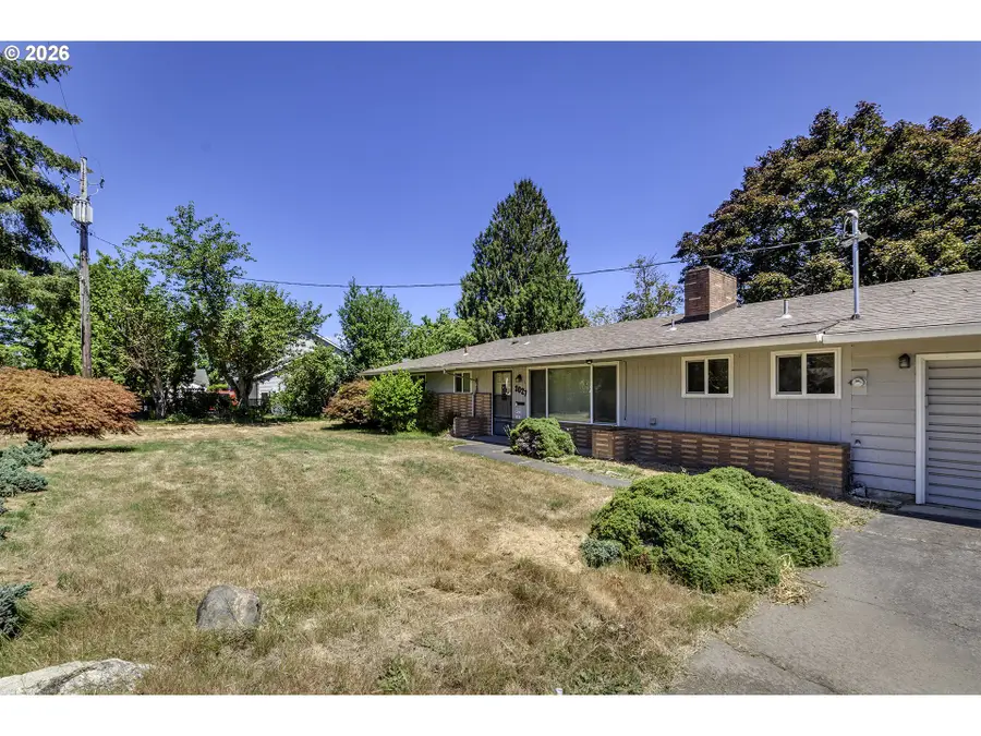 3027 Raymond St, Forest Grove, OR 97116 - #3