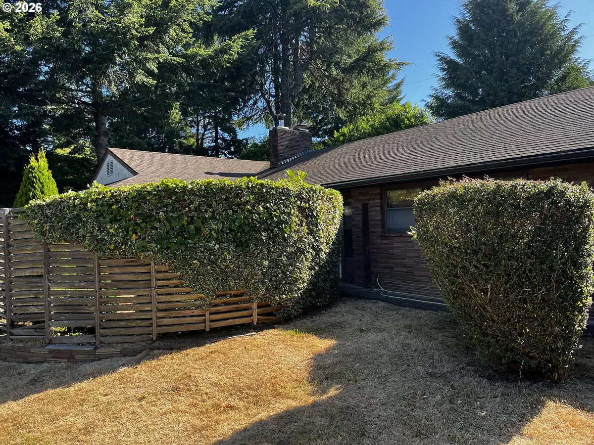 1650 N 17th St, Coos Bay, OR 97420 - #1