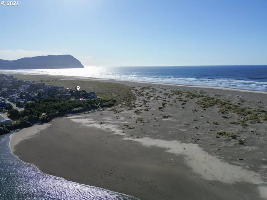 1807 N Prom, Seaside, OR 97138 - #2