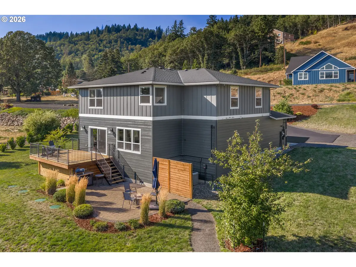315 NW Wedrick Dr, White Salmon, WA 98672 - #1
