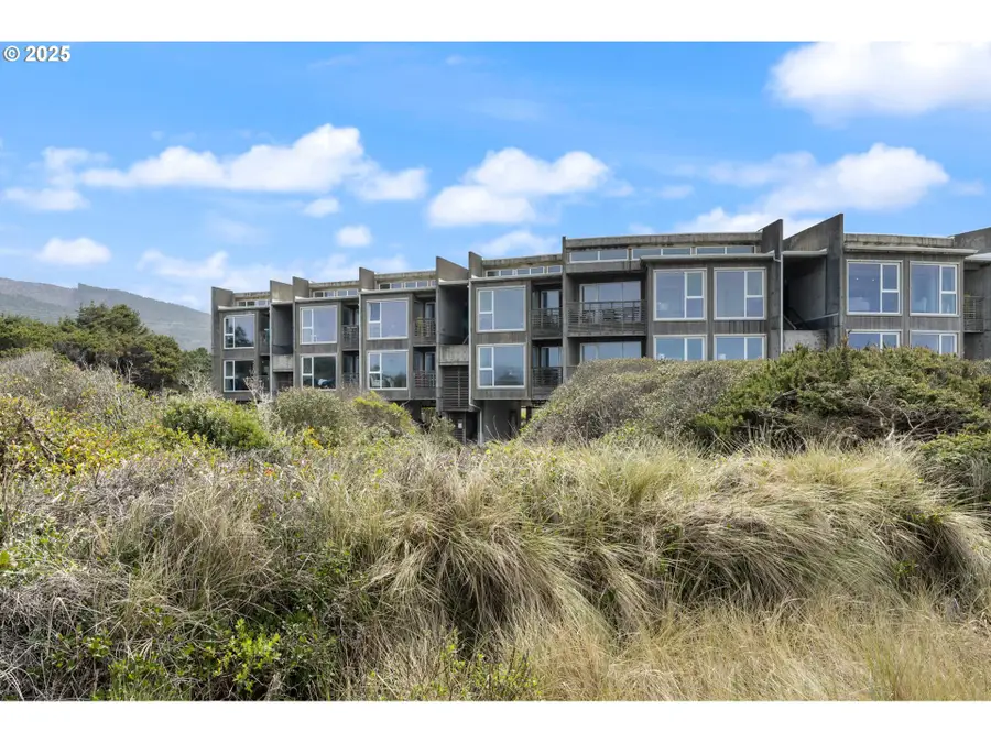 105 NW 23rd Ave #208, Rockaway Beach, OR 97136 - Image #2