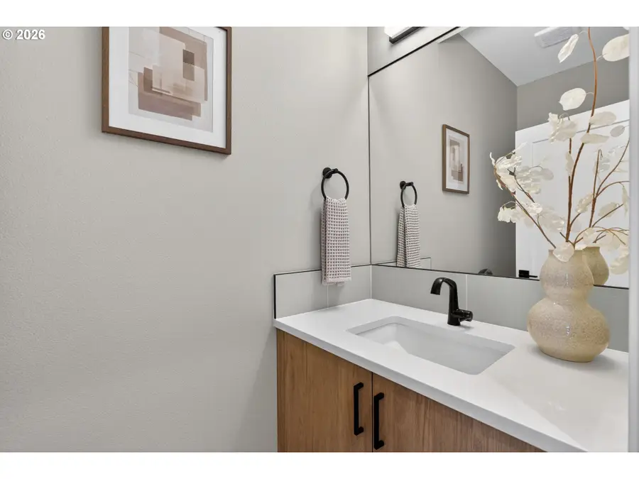 10905 SE Home Ave, Milwaukie, OR 97222 - Image #3