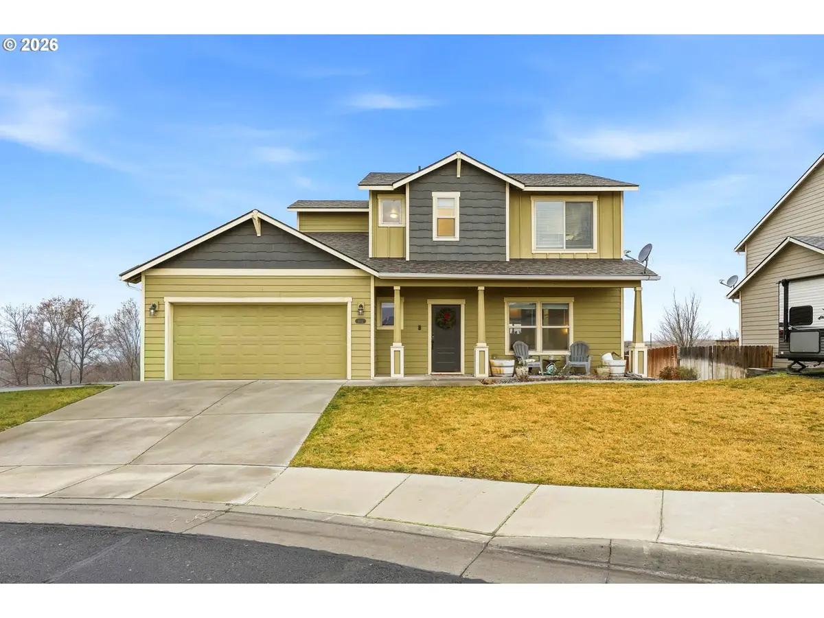 2122 NW Dawn Dr, Hermiston, OR 97838 - Image #1