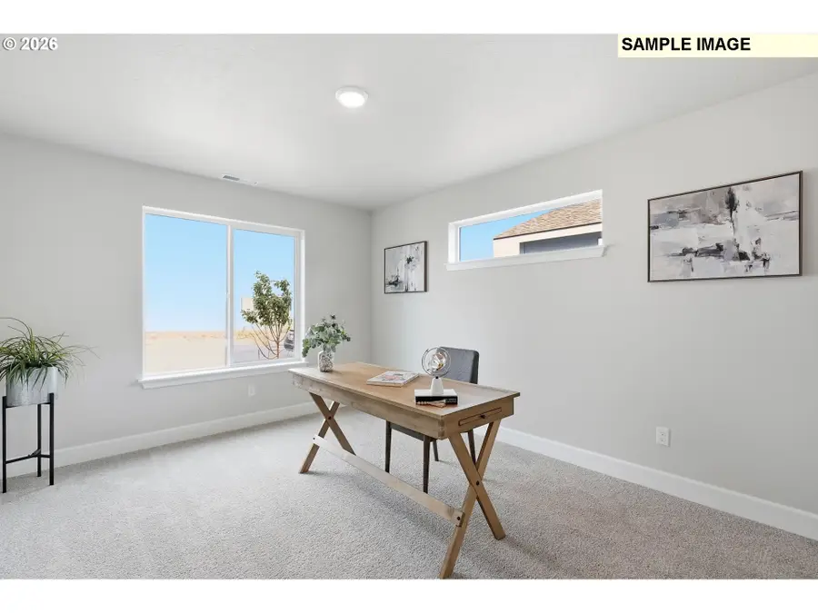901 E Maple Brook Ave, Hermiston, OR 97838 - #2