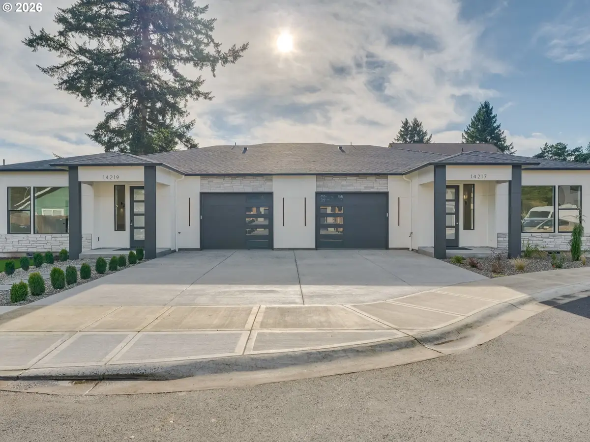 14217 NE 42nd Cir, Vancouver, WA 98682 - Image #1