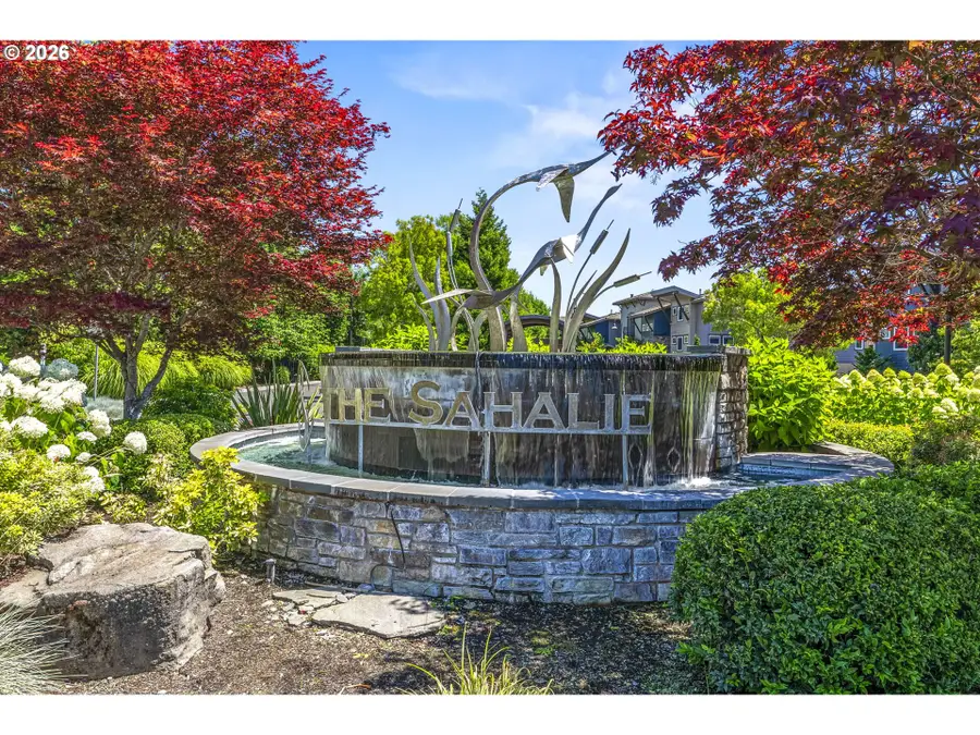 5841 SE Columbia Way #102, Vancouver, WA 98661 - #2