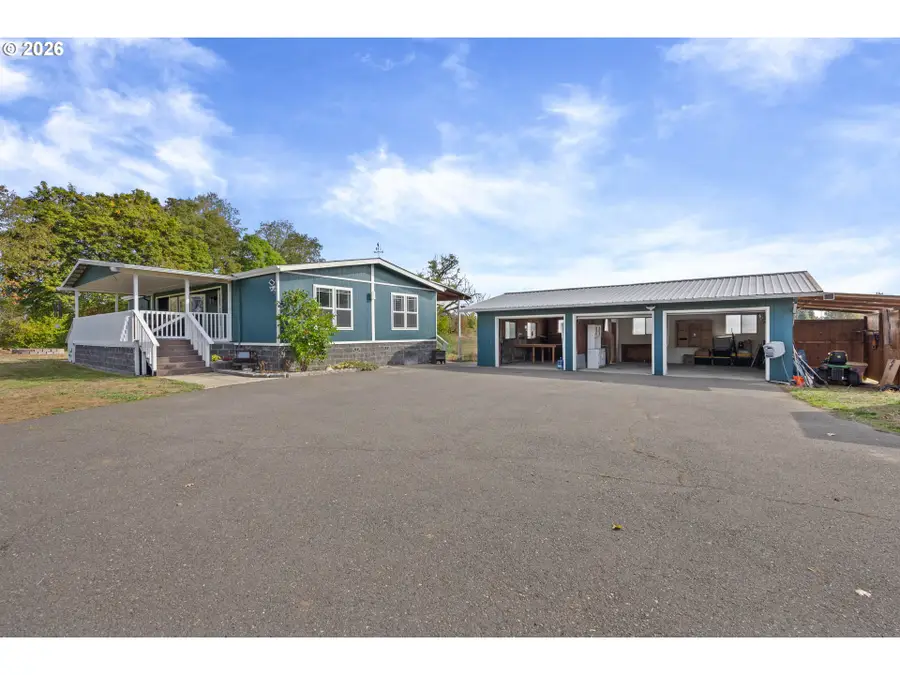 2640 Austin Rd, Roseburg, OR 97471 - #2