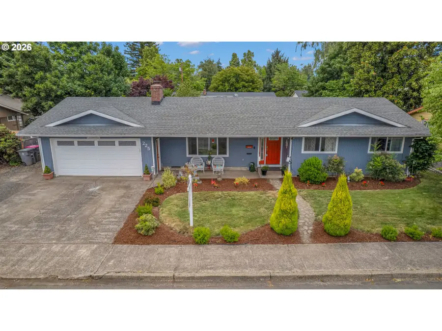 225 NW 19th St, McMinnville, OR 97128 - #2