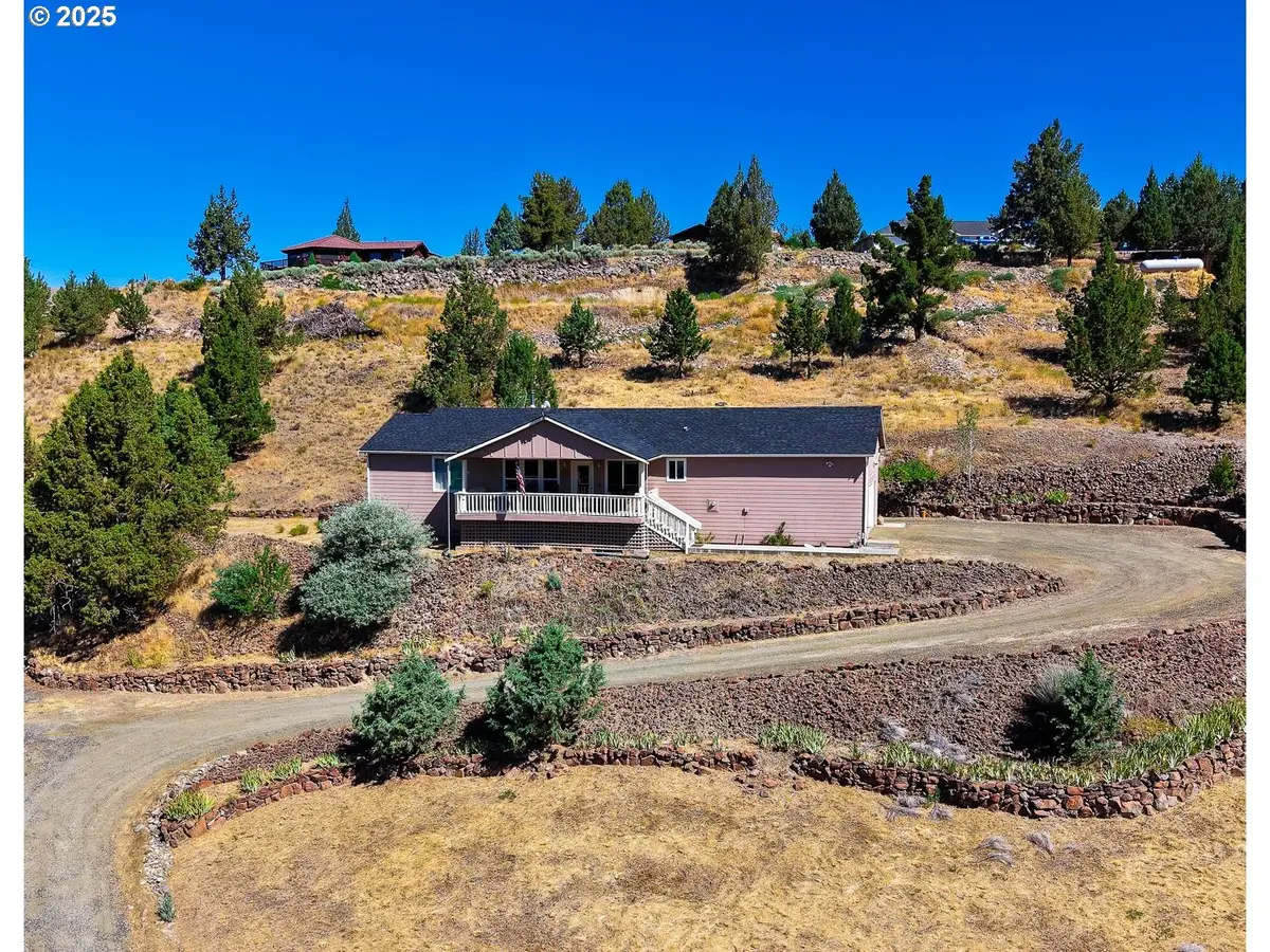 111 Valley View Dr, John Day, OR 97845 - Image #1