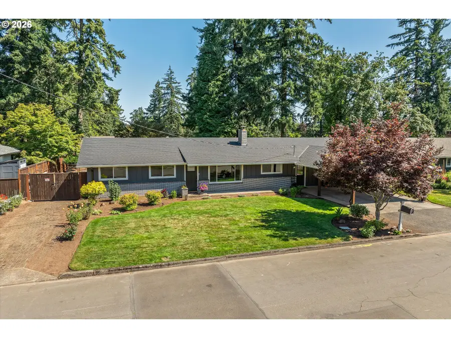 235 Barclay Ave, Oregon City, OR 97045 - #3