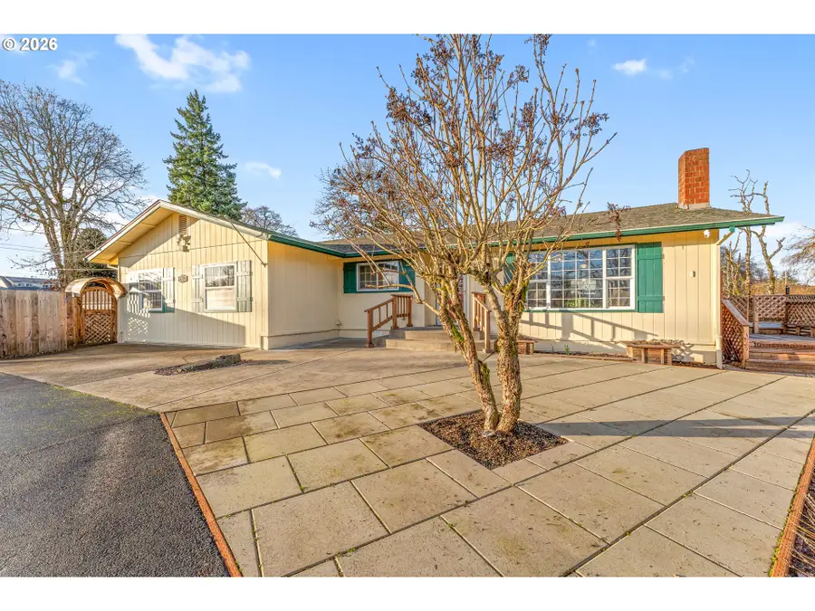 624 S 12th St, Saint Helens, OR 97051 - Image #2