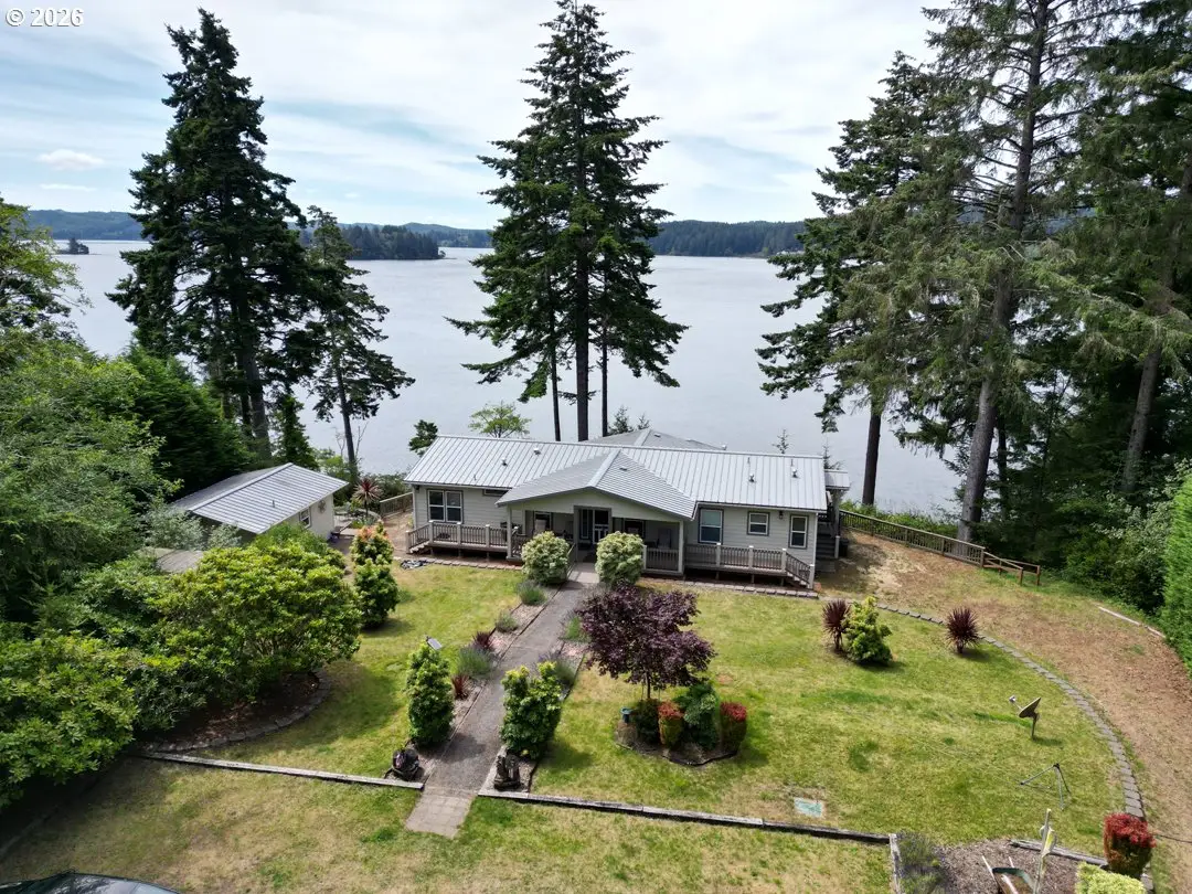 83235 Clear Lake Rd, Florence, OR 97439 - #1