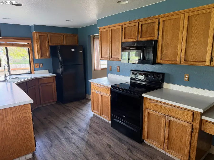 2208 SW Indian Mary Ct, Troutdale, OR 97060 - #2