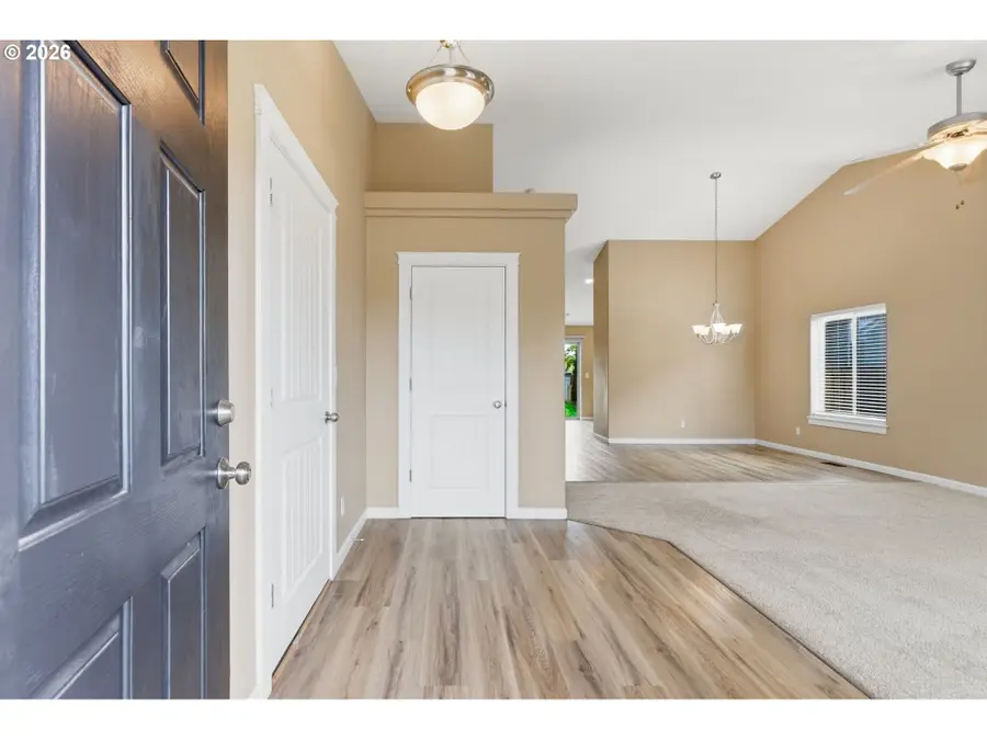 4933 Periwinkle Dr, Salem, OR 97317 - #3