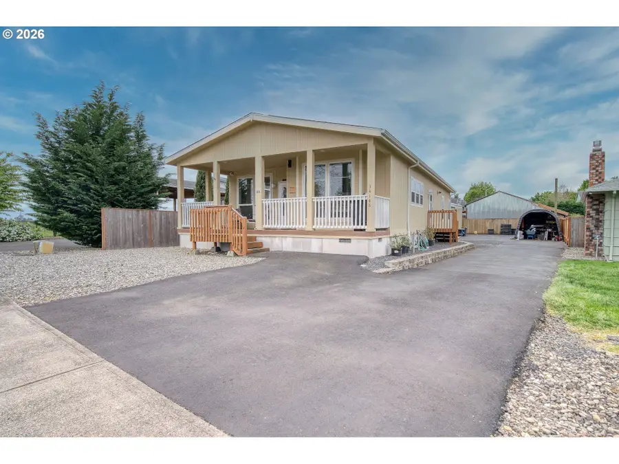 34148 SE Elm St, Scappoose, OR 97056 - #3