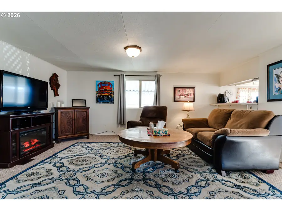 1400 Candlelight Dr, Eugene, OR 97402 - #3