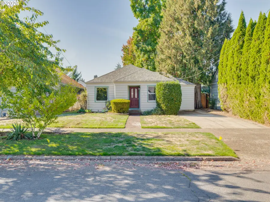 1115 NE Galloway St, McMinnville, OR 97128 - #2