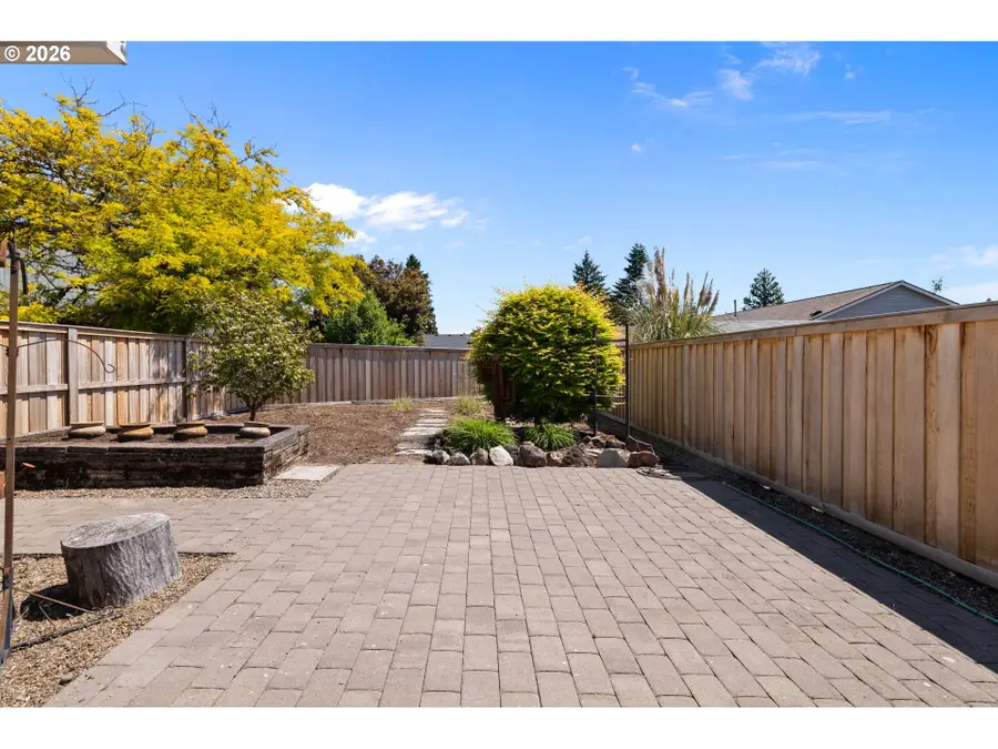 168 NE 38th Ave, Hillsboro, OR 97124 - #3