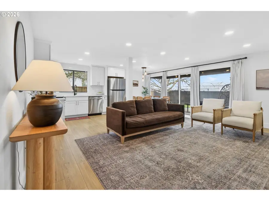 1485 SE Jacquelin Dr, Hillsboro, OR 97123 - #3