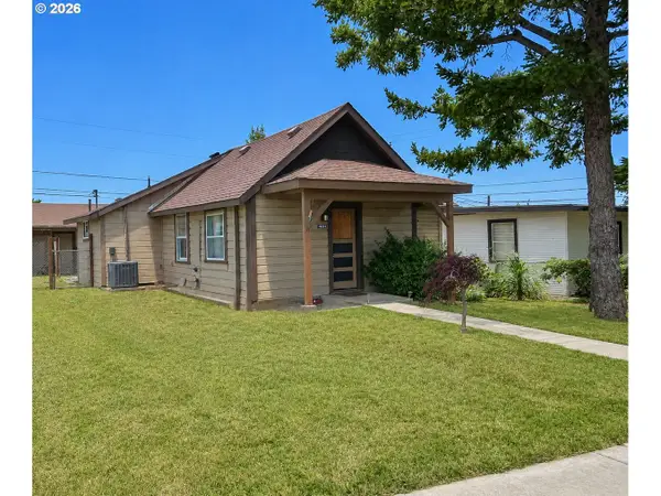 94224 3rd St, GoldBeach, OR 97444